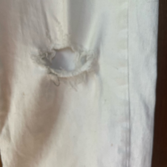 Restyled white jeans - Picture 3 of 4